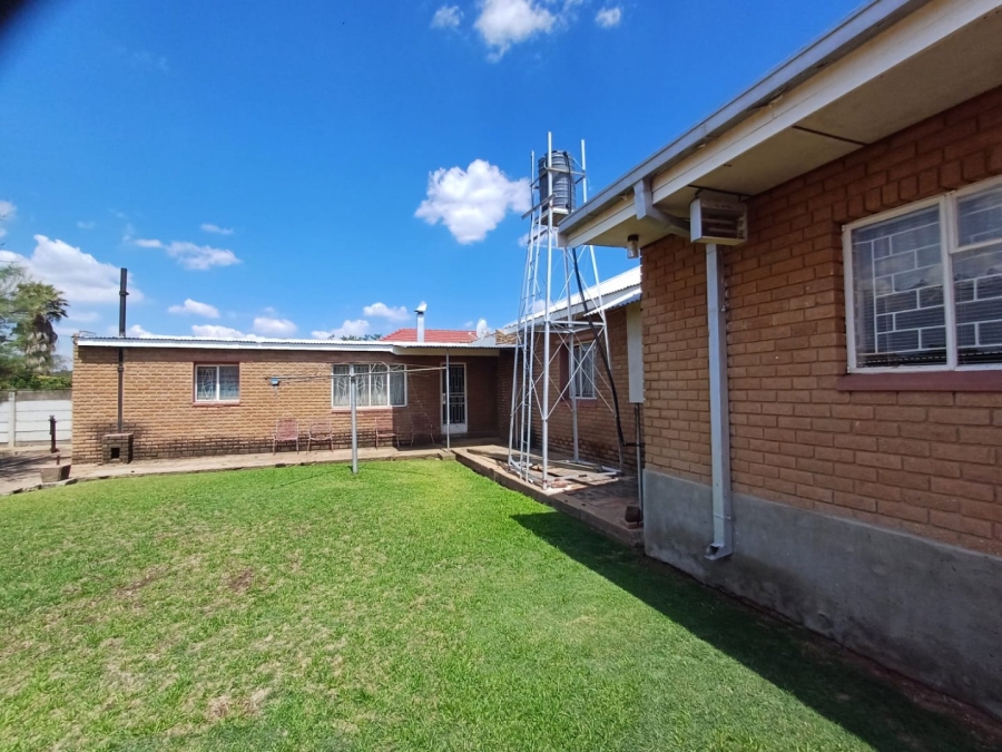 3 Bedroom Property for Sale in Songloed North West